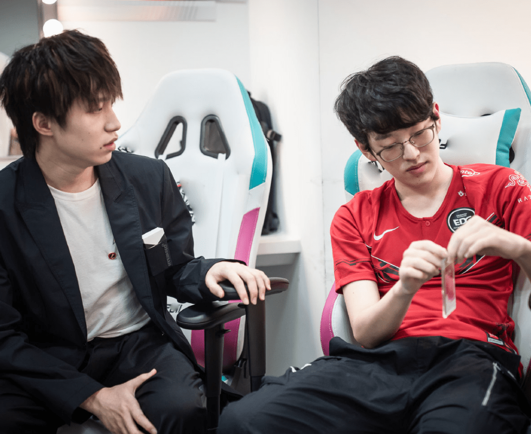 关于T1轻取RNG,Doinb送出助攻的信息 关于T1轻取RNG,Doinb送出助攻的信息