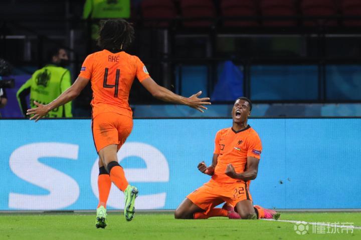 葡萄牙绝地反击那不勒斯,德容完成帽子戏法 葡萄牙绝地反击那不勒斯,德容完成帽子戏法