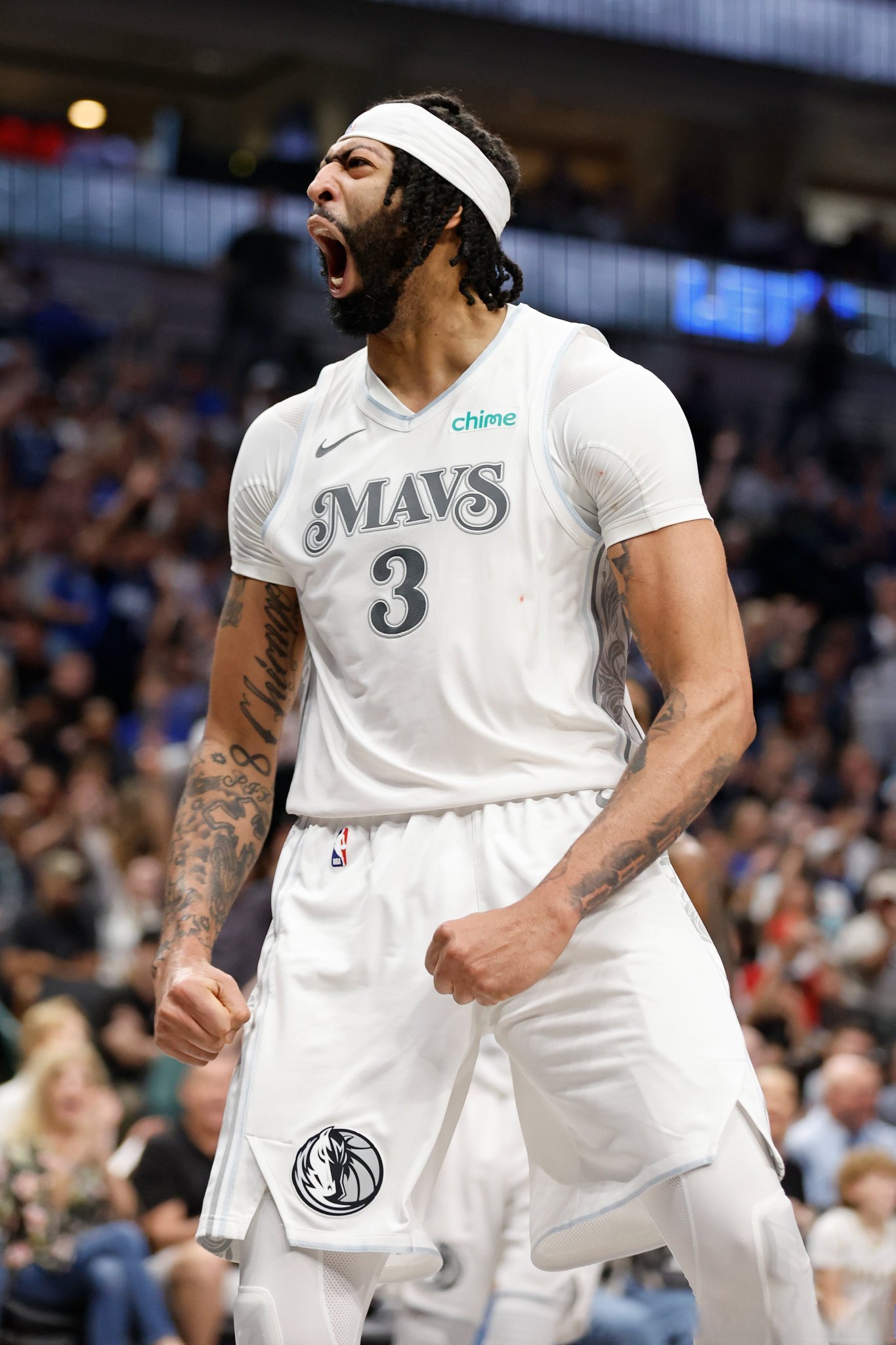 独行侠爆冷篮网，瓦兰丘纳斯惊艳世界