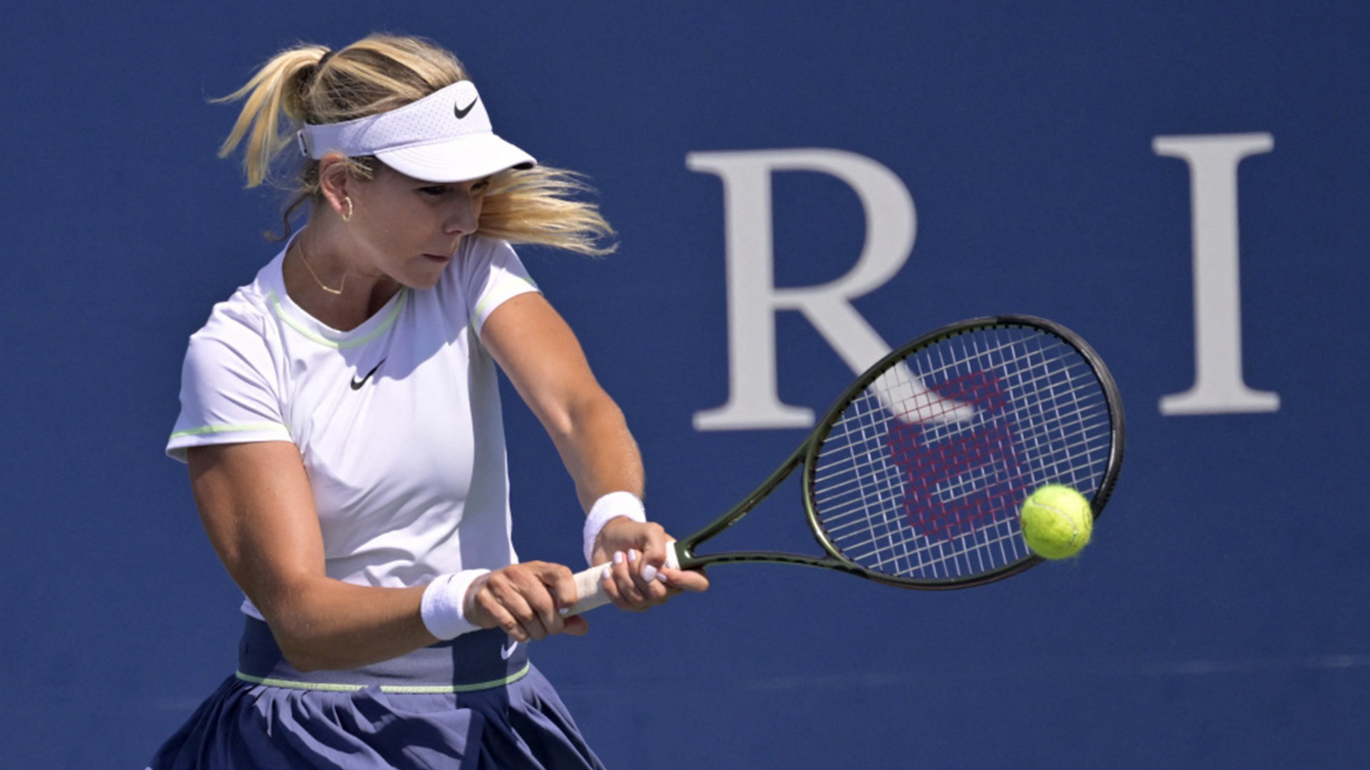 英国网球队轻取欧洲网球队,克耶高斯三分雨点燃全场 英国网球队轻取欧洲网球队,克耶高斯三分雨点燃全场