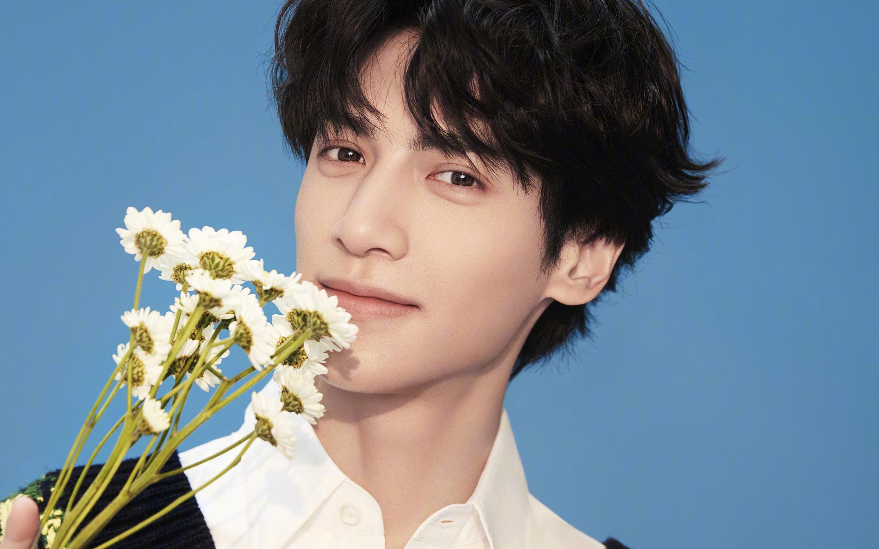 当伦纳德成为沉默的雕塑家，他如何将勇士的防守凿刻成自己的艺术品