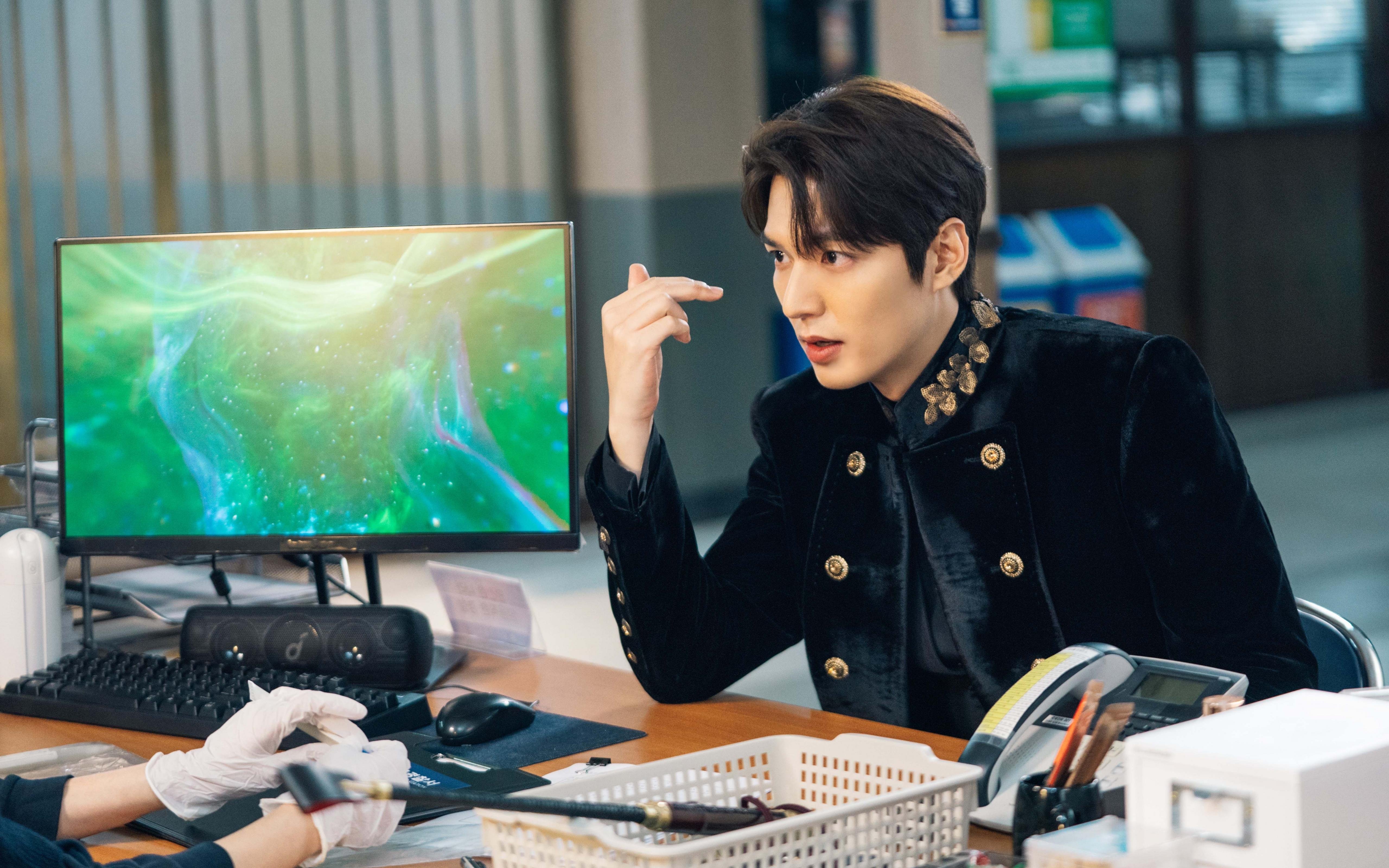 篮球世界平行交错，太阳力克爵士与詹姆斯东决接管之战