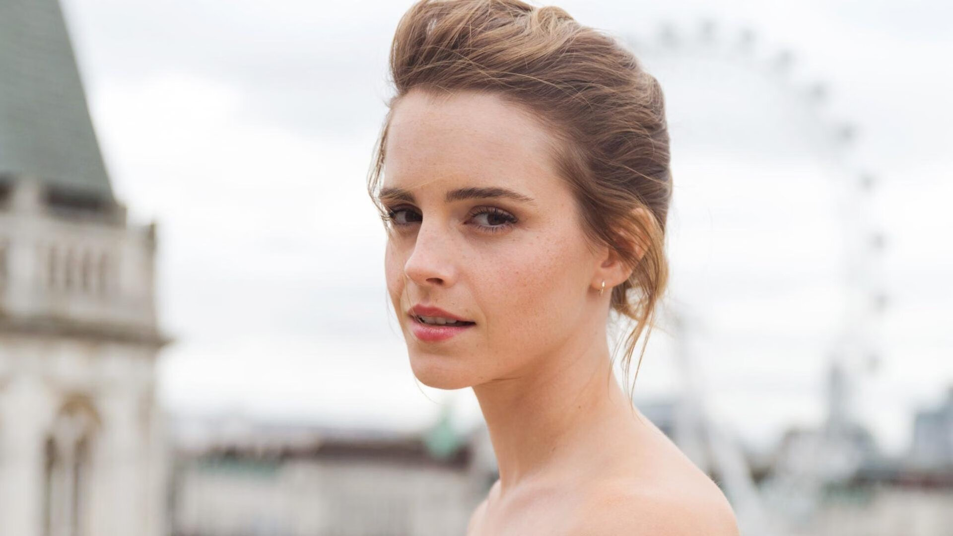 掀翻与接管，当冰岛童话被尼日利亚重写，当福登在F1赛道踩下油门